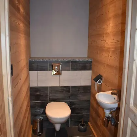 De Moyenmont Ferienhaus *