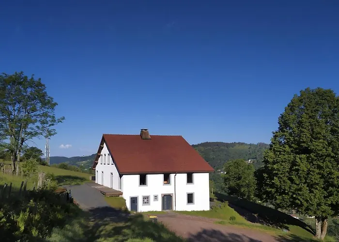 別荘 De Moyenmont *